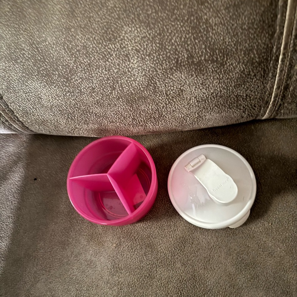 Tupperware Pink and White Formula Container New